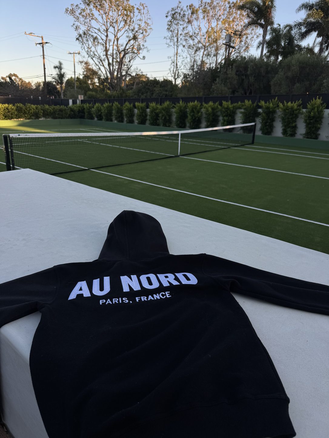 au nord hoodie — courtside